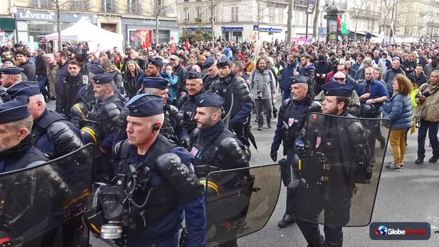 France protests: 135 arrested as 70,000 police deploy, Lyon teargas
