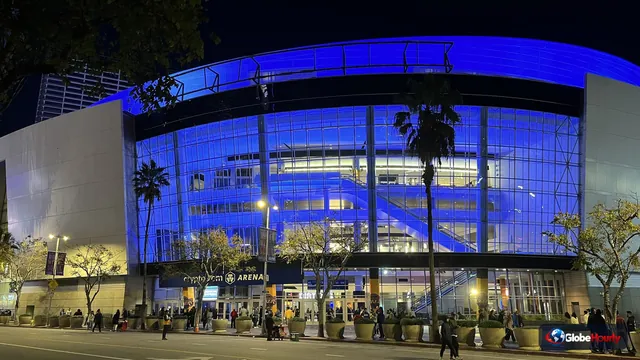 Lakers sale: Mark Walter and Josh Kushner agree final terms at record $12.5 billion as Jeanie Buss fights siblings in court