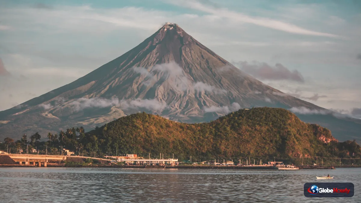 Mayon Volcano erupts: Phivolcs raises Alert Level 3, orders 6-km danger zone cleared in Albay