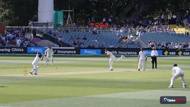 South Africa thrash Australia by an innings and 31 runs to level Test series 1-1