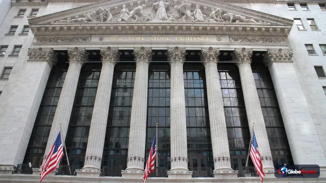 Wall Street closes higher: Nasdaq up 1.2%, S&P 500 at 7,722 as Fed meets